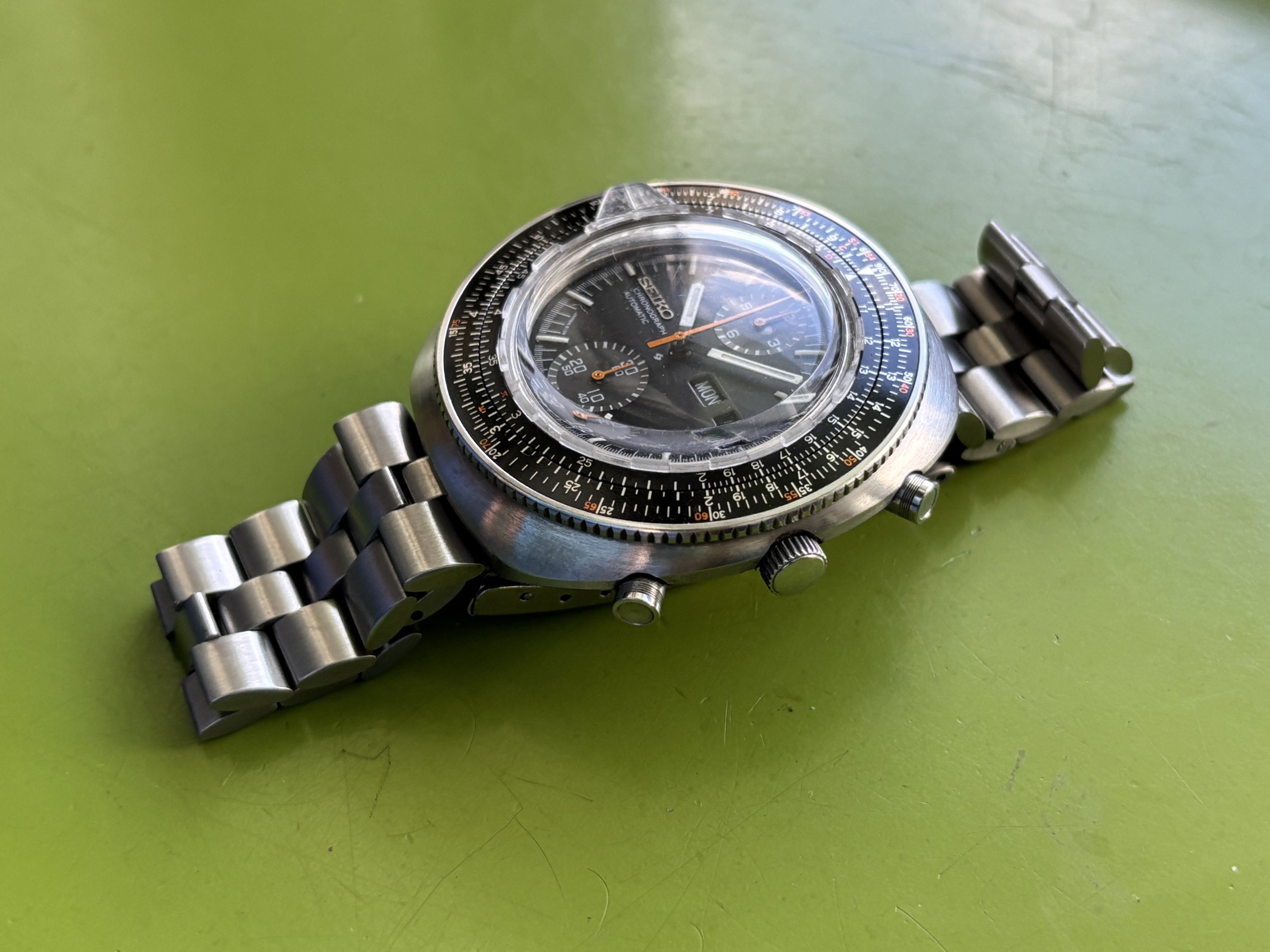Seiko 6138-7000 Slide-Rule Chronograph, July 1974 — Klein Vintage