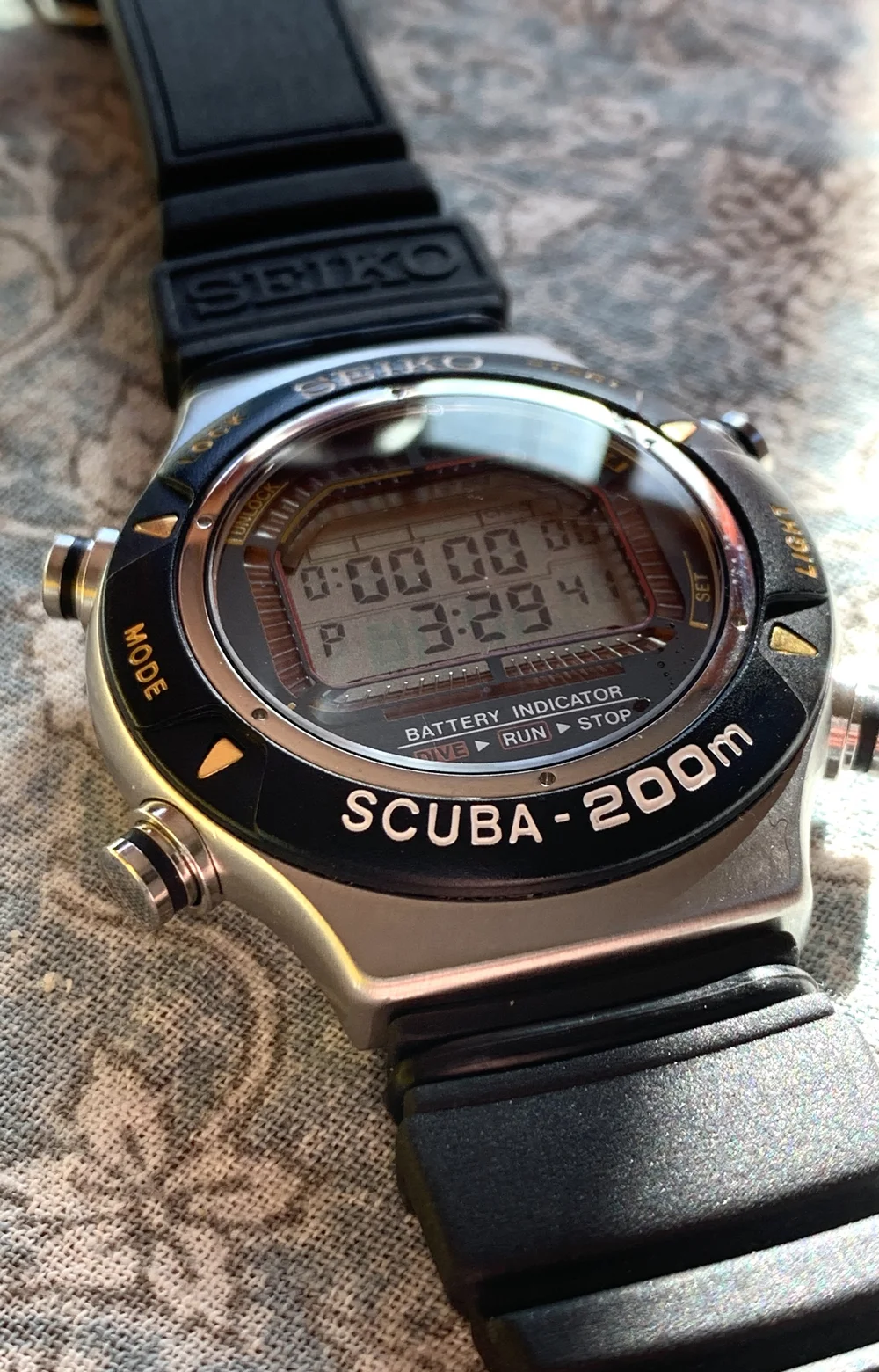Seiko S800-0019 200m Scuba watch from December 1994 — Klein