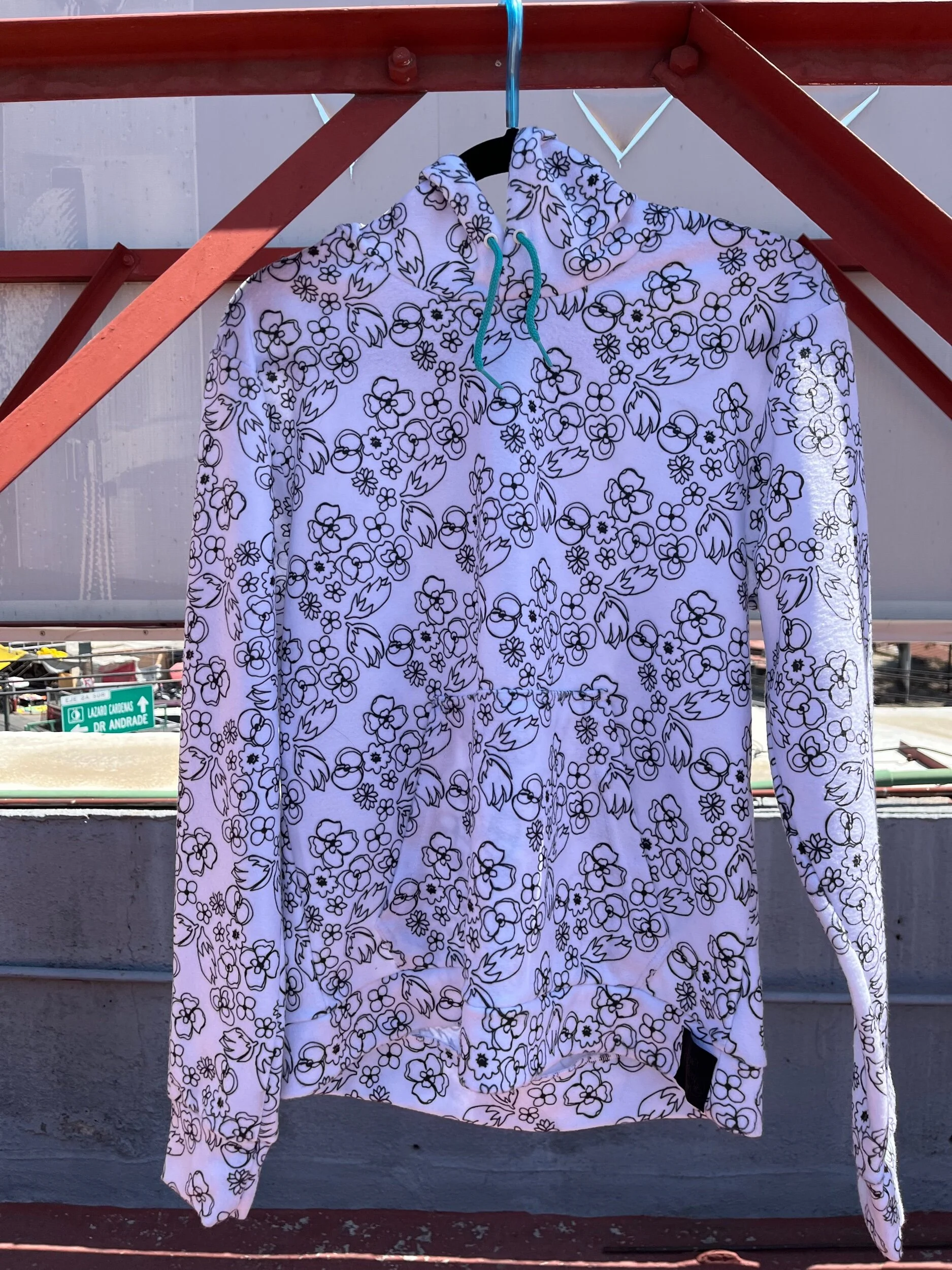 C57025C3-4010-421F-862D-81D312060FF5