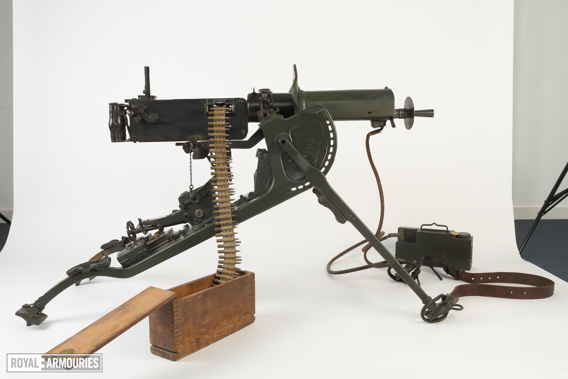 Maxim MG 08 machine gun (1908)(1).jpg