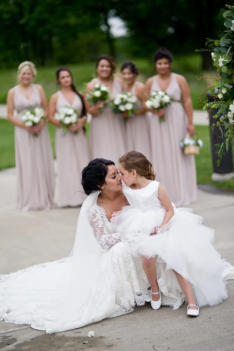http://www.lesliecookphotography.com/