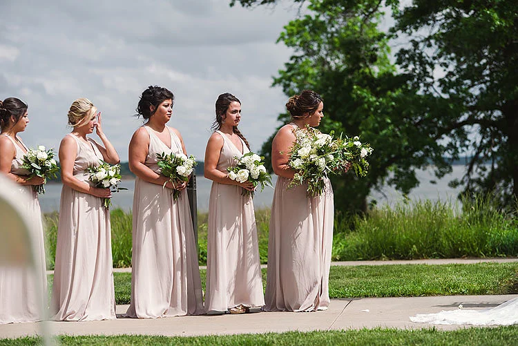 http://www.lesliecookphotography.com/