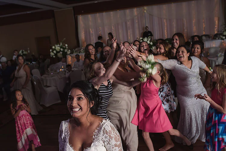 http://www.lesliecookphotography.com/