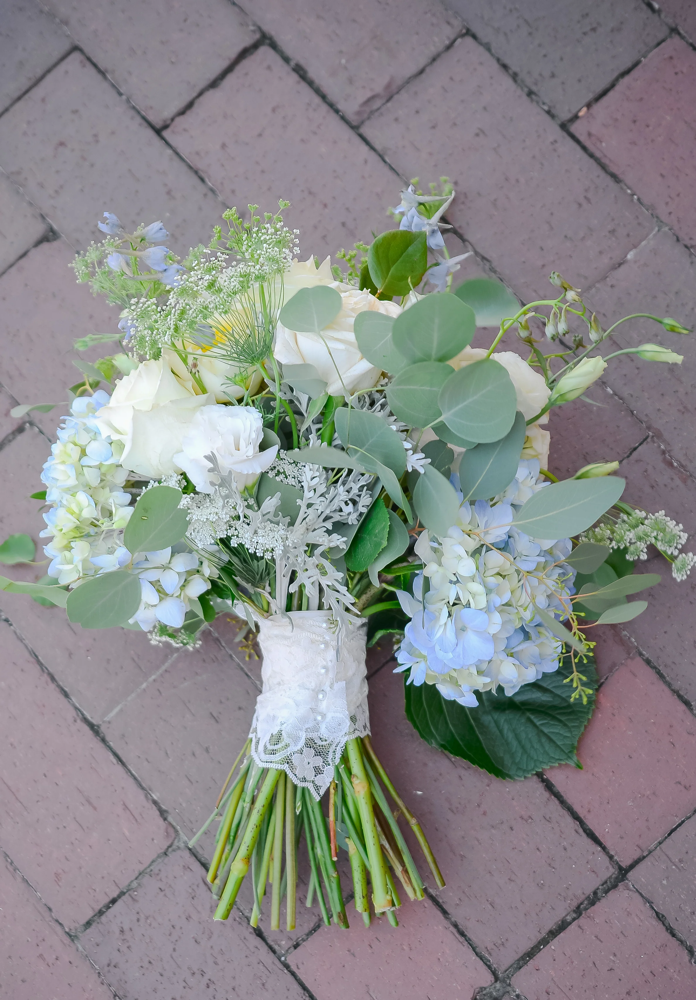 https://digitalgalleriadesigns.com/portfolio/weddings-engagement/