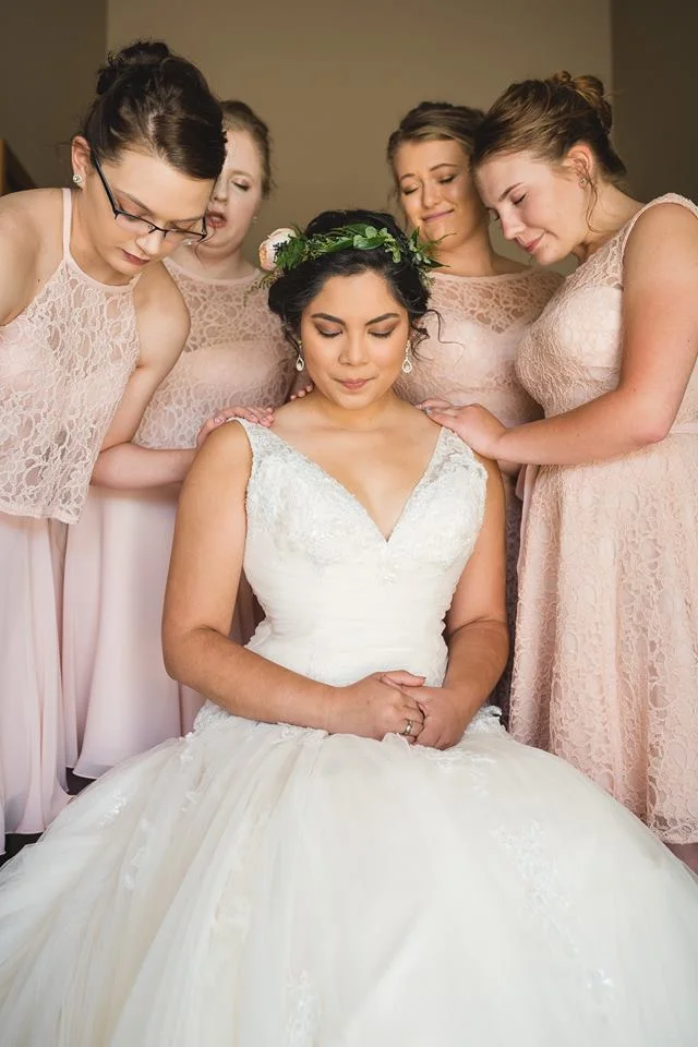 https://www.facebook.com/makaylabethphotography/