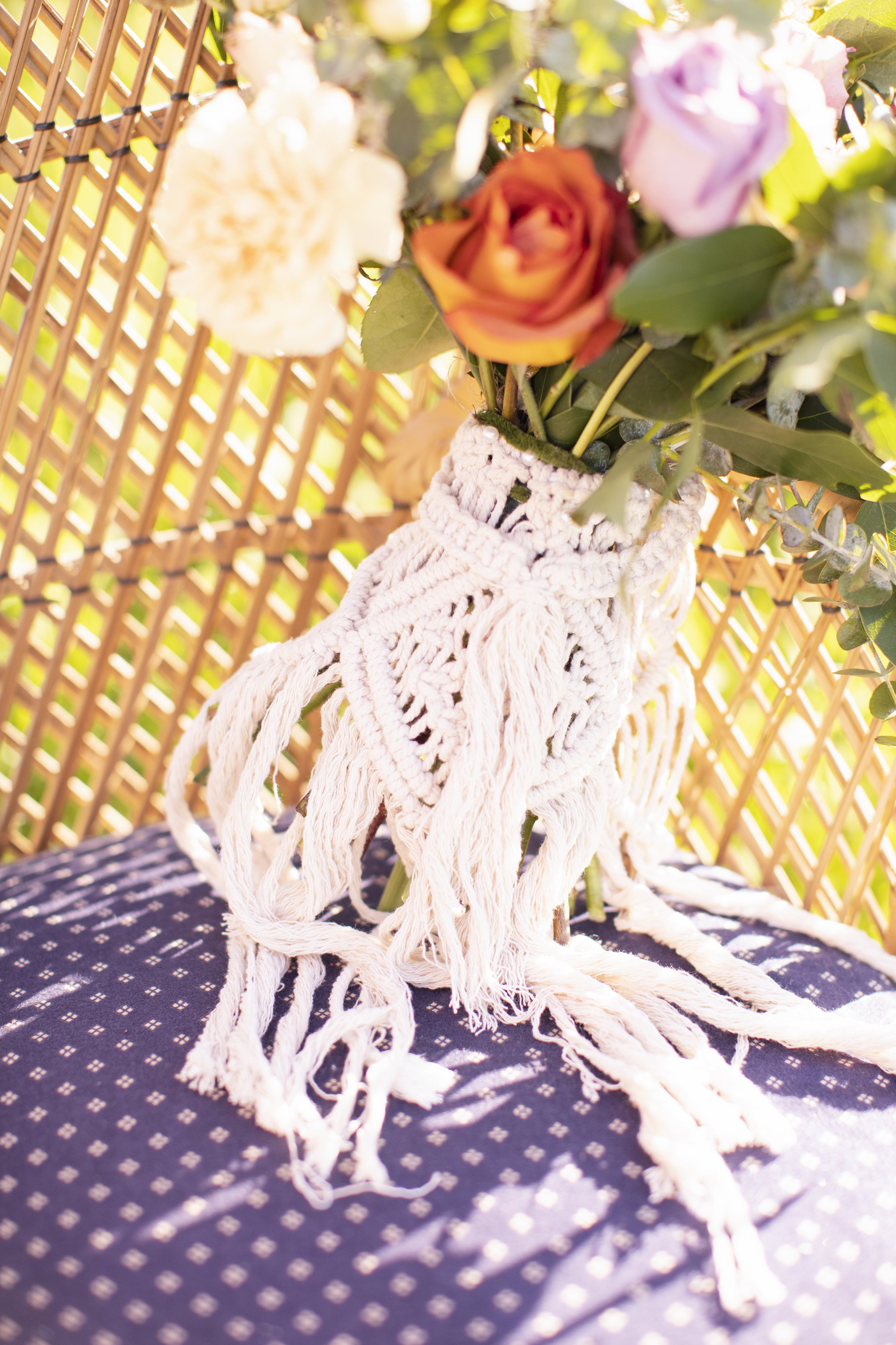  Flowers &amp; Arch: @thistles_pella Photography: @heatherferreria Hair: @alstreet.rmh  Make-up: @lc.henderson  Calligraphy: @lydiabandstra  Table, Rug, Chairs: @pellarental Macrame: @kristajo60 