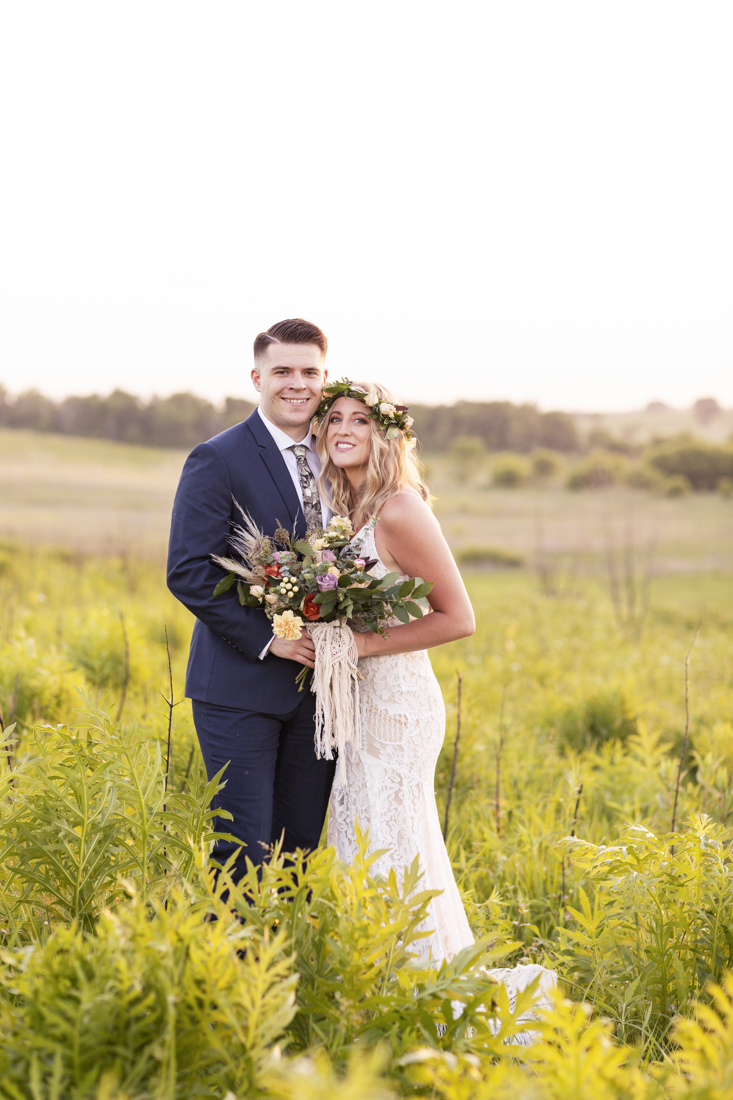  Flowers &amp; Arch: @thistles_pella Photography: @heatherferreria Hair: @alstreet.rmh  Make-up: @lc.henderson  Calligraphy: @lydiabandstra  Table, Rug, Chairs: @pellarental Macrame: @kristajo60 