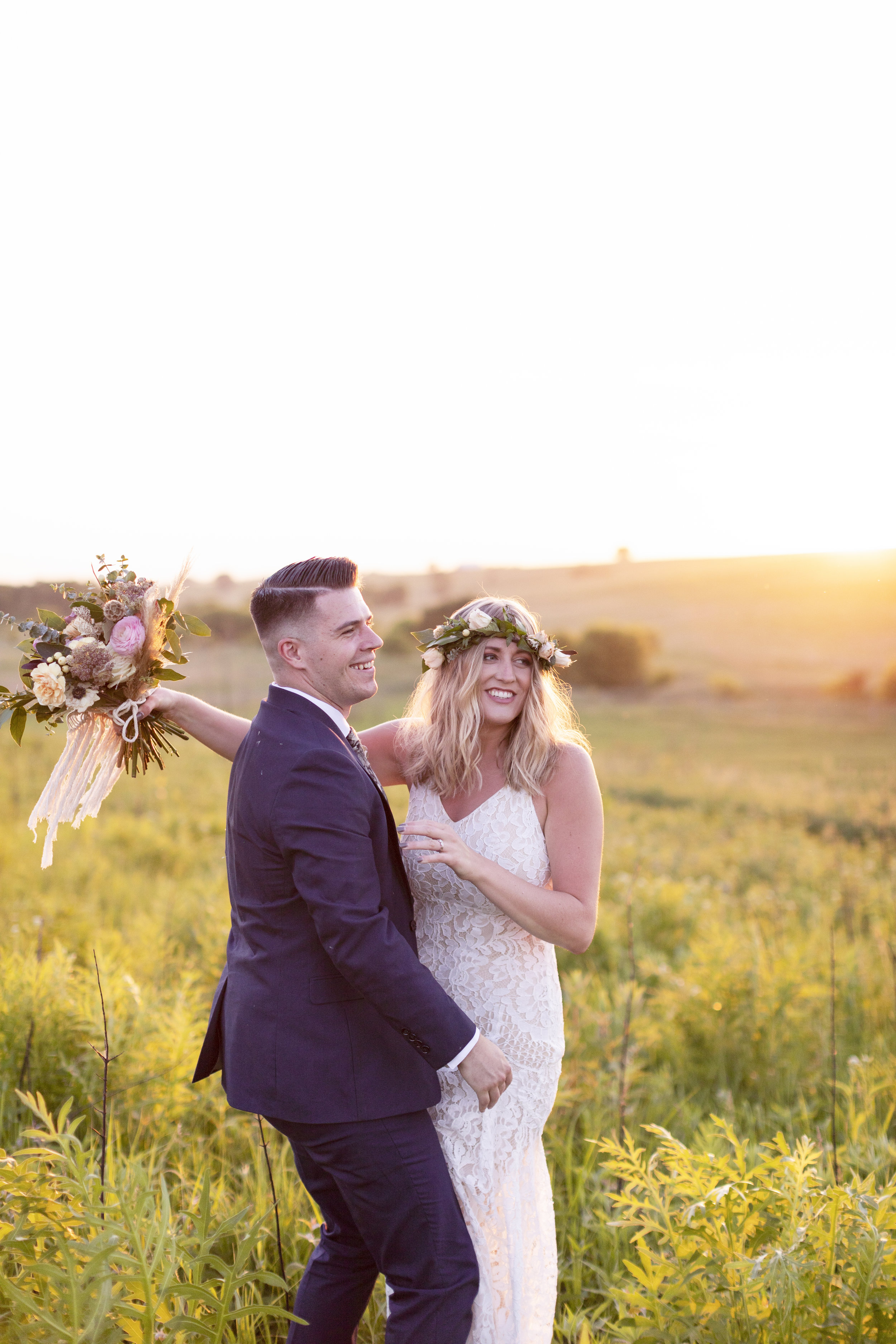  Flowers &amp; Arch: @thistles_pella Photography: @heatherferreria Hair: @alstreet.rmh  Make-up: @lc.henderson  Calligraphy: @lydiabandstra  Table, Rug, Chairs: @pellarental Macrame: @kristajo60 