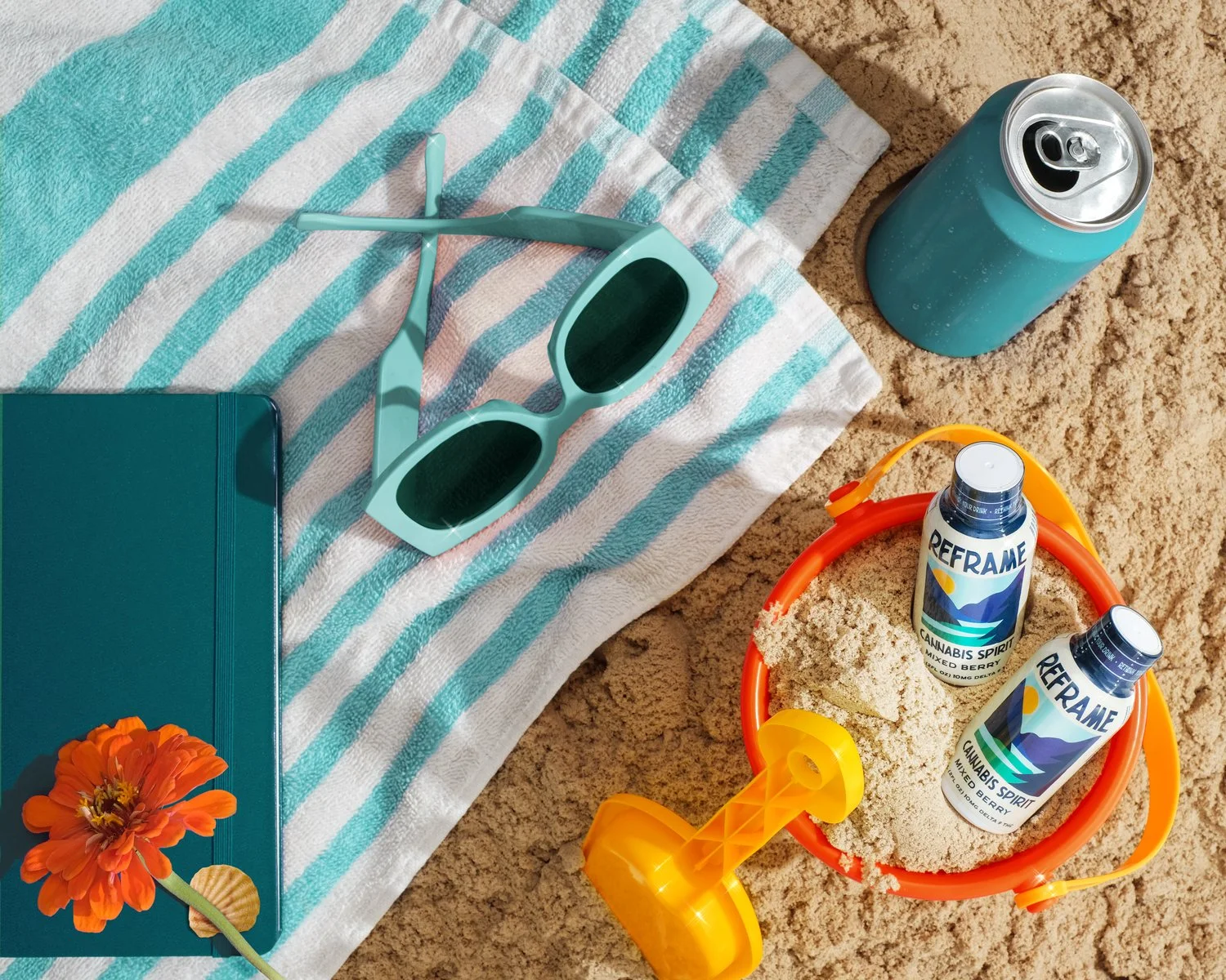 Reframe_Mini_Berry_BeachBucket.jpg