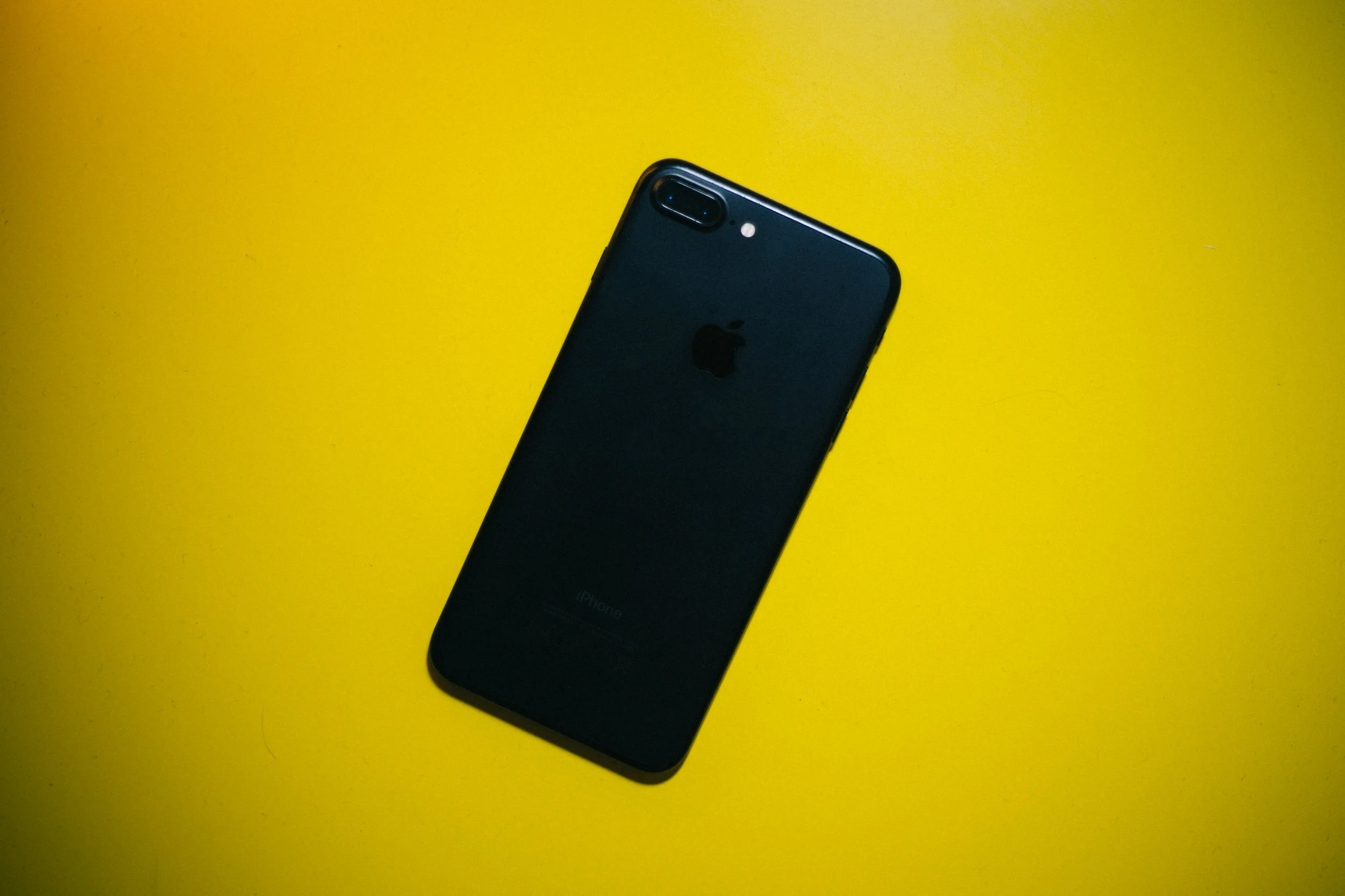 7 Reasons to NOT use e-mail for urgent messages