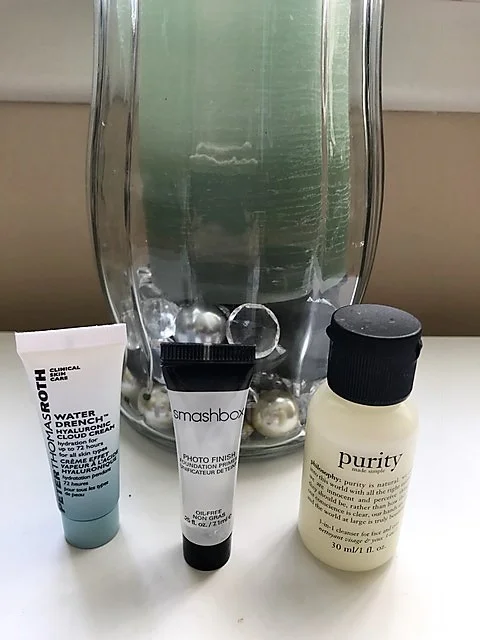 Peter Thomas Roth Water Drench Hyaluronic Cloud Cream (Full-Size $52) I love getting moisturizers in these boxes! It’s so much fun to try different formulas. This one is lightweight and is said to provide deep hydration as well as lock in moisture. It claims to lock in moisture for up to 72 hours which will be interesting. It doesn’t have a scent, which I like but it’s a bit of that silicone texture so we’ll see how that works. I typically prefer cream moisturizers but I’m looking forward to trying this one. Philosophy Purity Made Simple Face Cleanser (Full-Size $24) The only other Philosophy product I’ve used is the Hope moisturizer. I didn’t mind it but my husband hated the scent. Like, without prompting, gave me a kiss on the cheek and visibly reacted to the scent asking what the heck I had on my face. I’m not super crazy about the scent of this cleanser, but we’ll give it a try. Sometimes the scents don’t linger and it is meant to be gentle and soothing, so I will give it a chance. Smashbox Iconic Photo Finish Foundation Primer (Full-Size $36) Ugh… I don’t need any more primers! I feel like these boxes have been heavy on the primers lately and I just don’t use them. While I appreciate that primers help your makeup to stay on longer and apply smoothly, I don’t like the silicone texture. It also tends to break out my skin, so I avoid them. I’m sure that if there is a good primer then it is one make by Smashbox. Unfortunately I will be passing this one on.