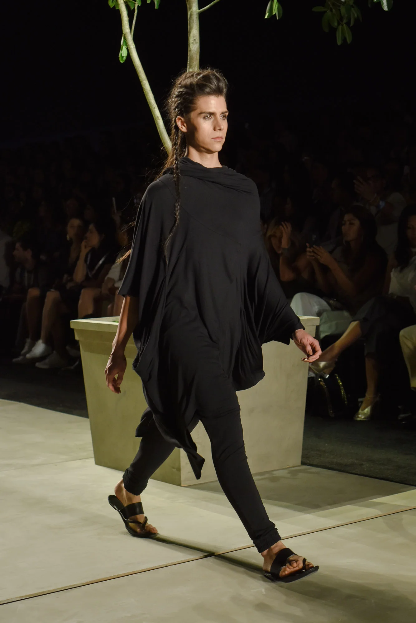 Desfile MEV María Elena Villamil