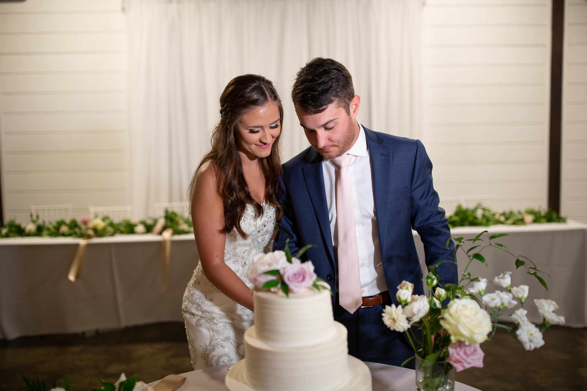 tulsa wedding venue white barn 45.jpg