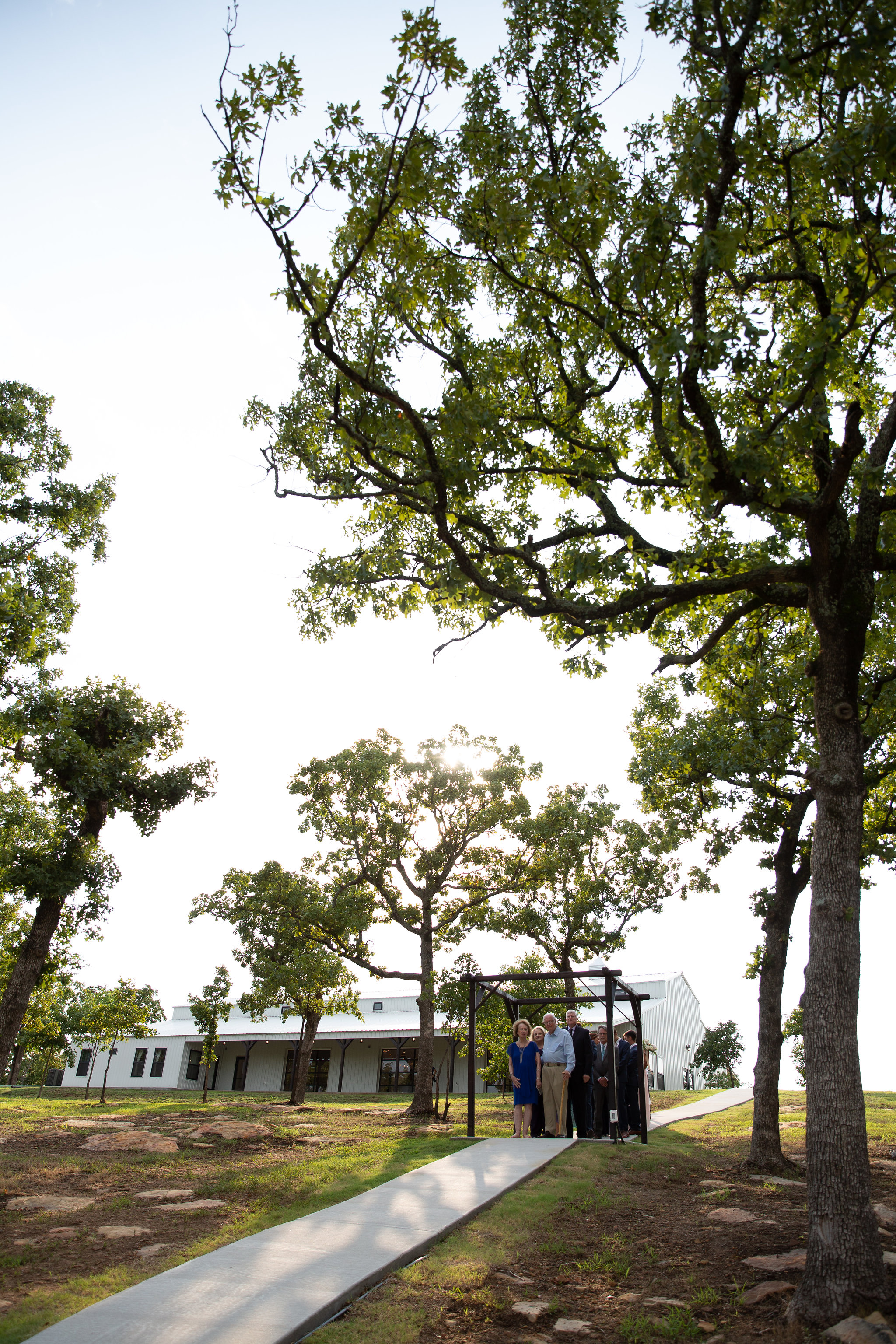 tulsa wedding venue white barn 70.jpg