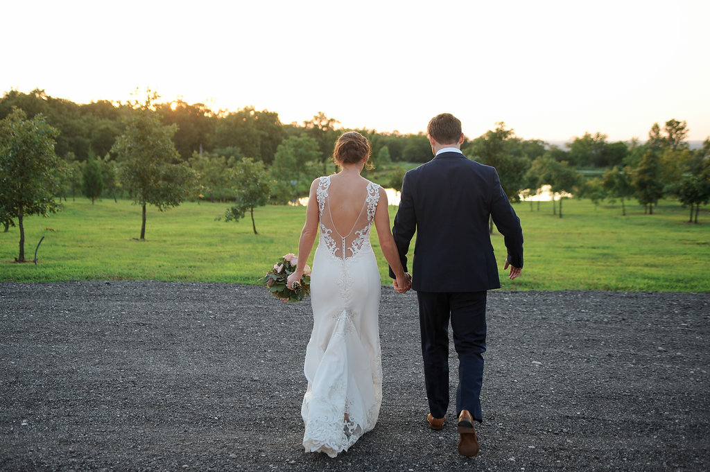 tulsa wedding venue white barn 42.jpg