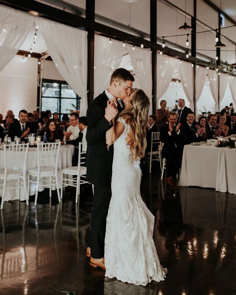 Tulsa Wedding Venue White Barn Dream Point Ranch 24a.jpg