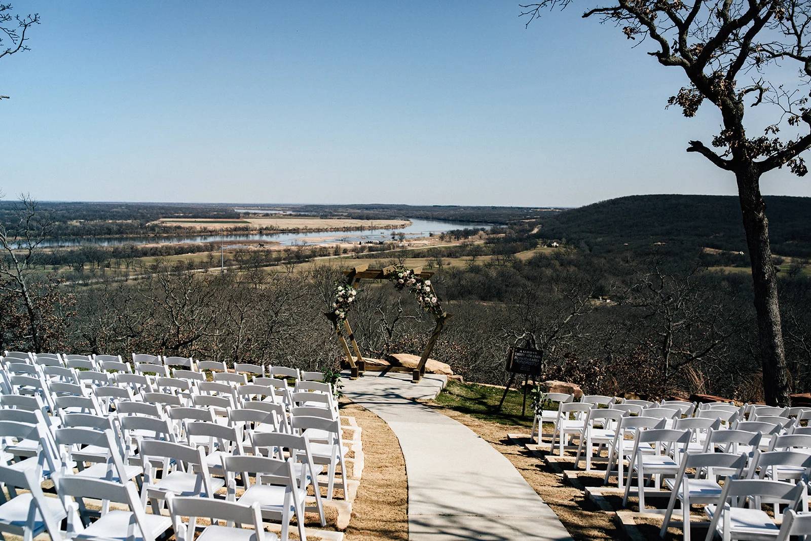 wedding venues tulsa bixby white barn 13a.jpg