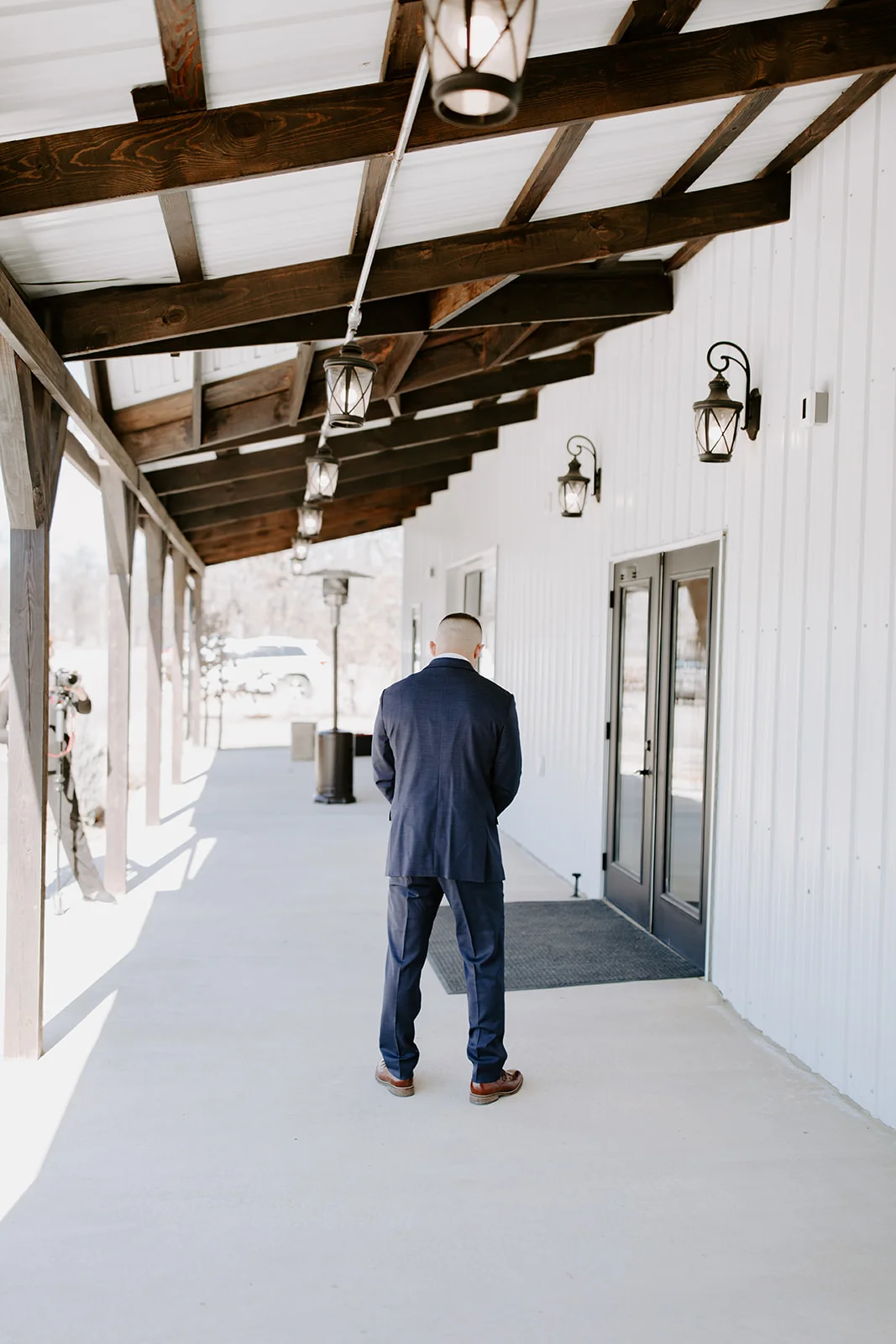 wedding venues tulsa bixby white barn 23.jpg