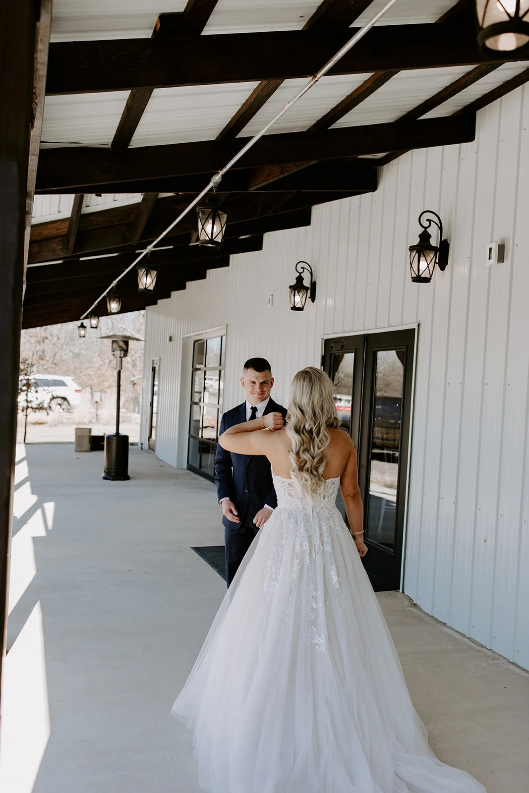 wedding venues tulsa bixby white barn 24.jpg
