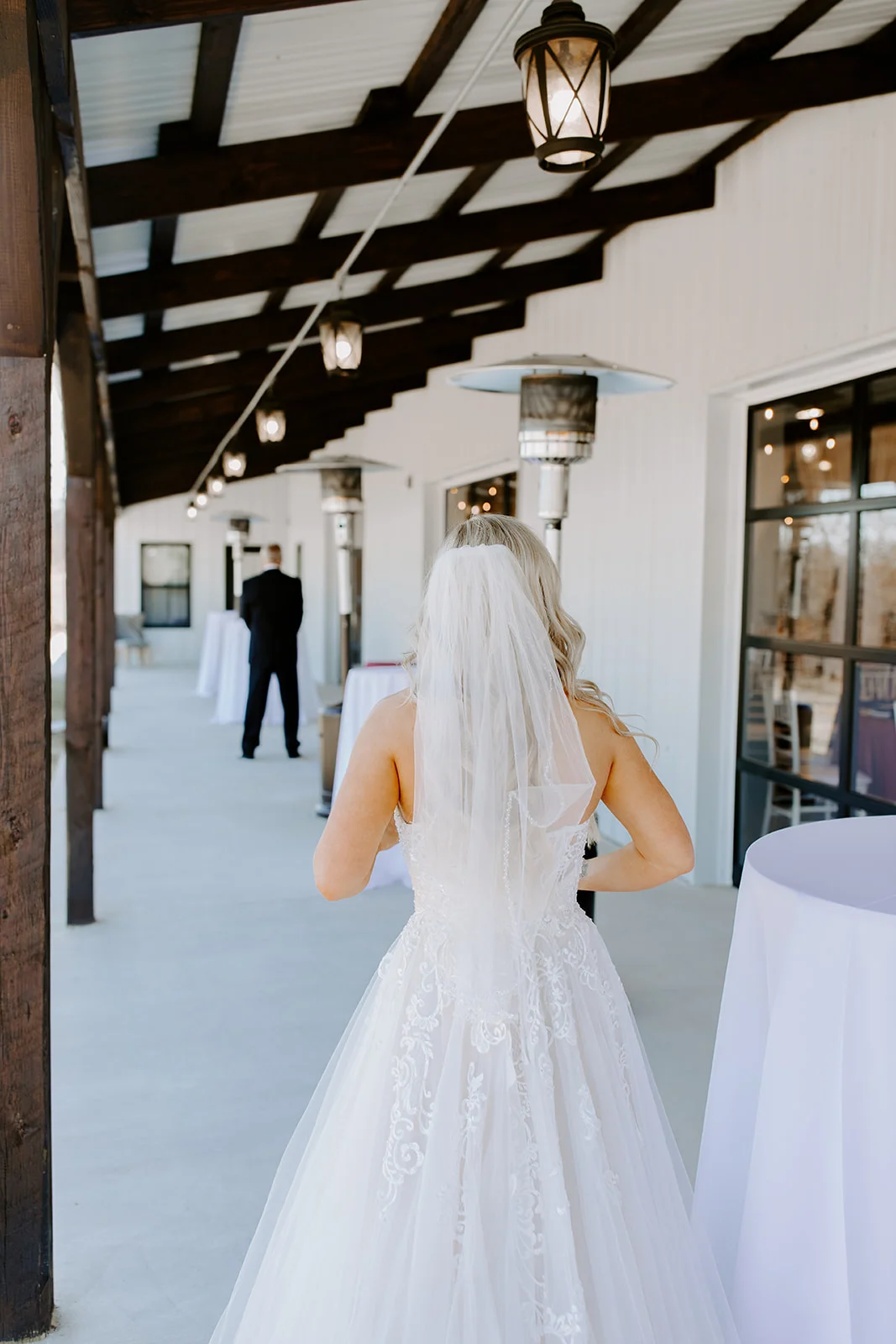 wedding venues tulsa bixby white barn 28.jpg