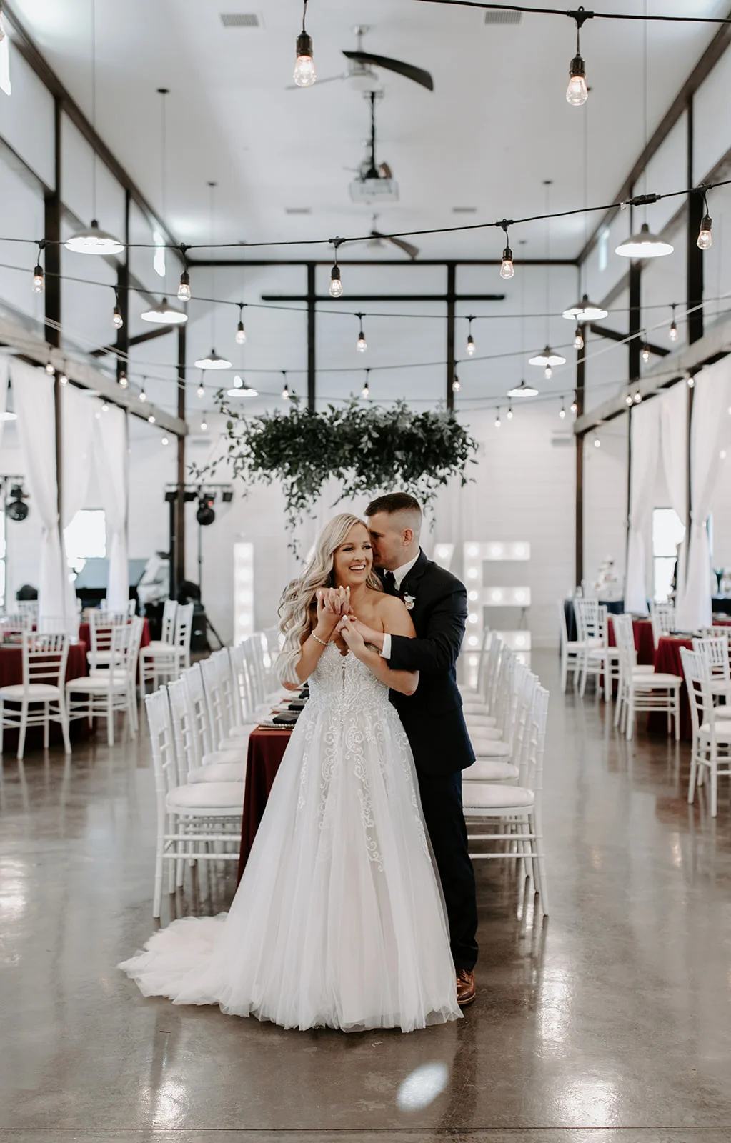 wedding venues tulsa bixby white barn 35.jpg