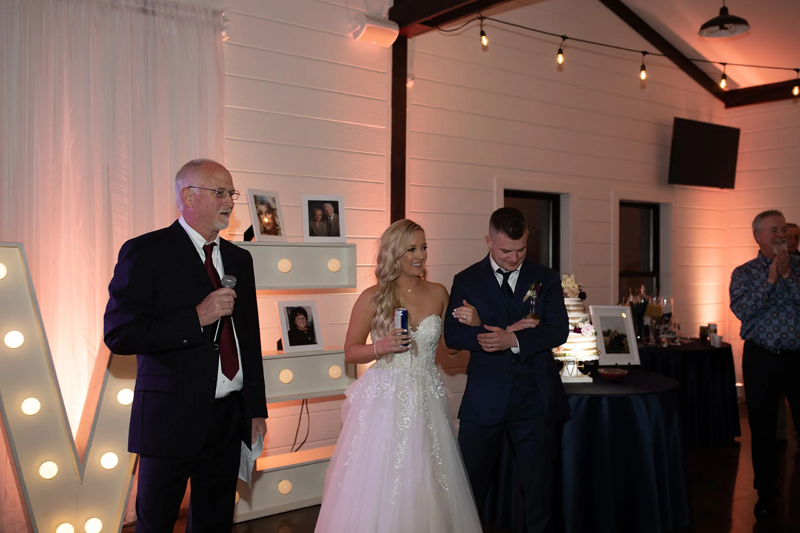 wedding venues tulsa bixby white barn 64.jpg