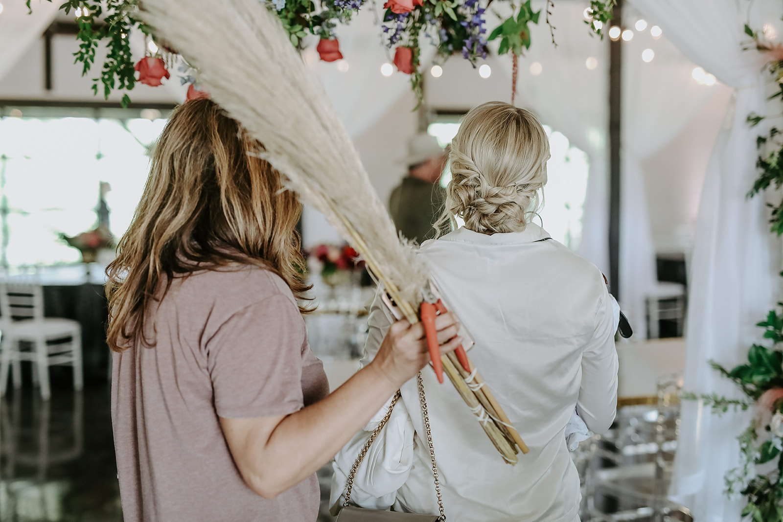 Oklahoma Outdoor Wedding Tulsa White Barn Venue 2.jpg