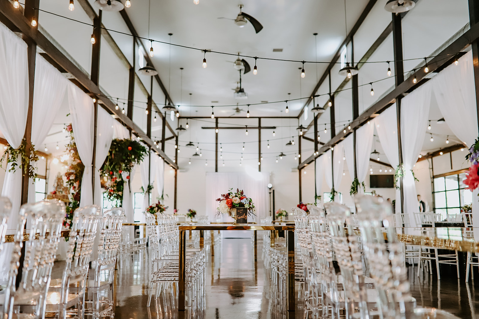Oklahoma Outdoor Wedding Tulsa White Barn Venue 31.jpg