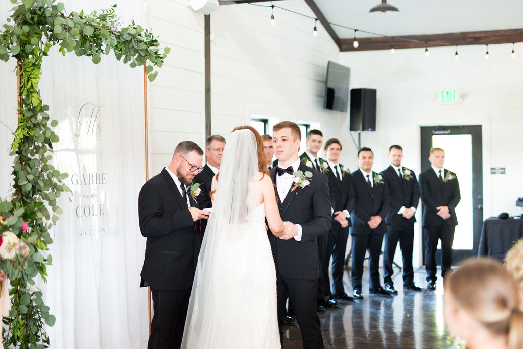 Tulsa Indoor Wedding Venue White Barn 31.jpg