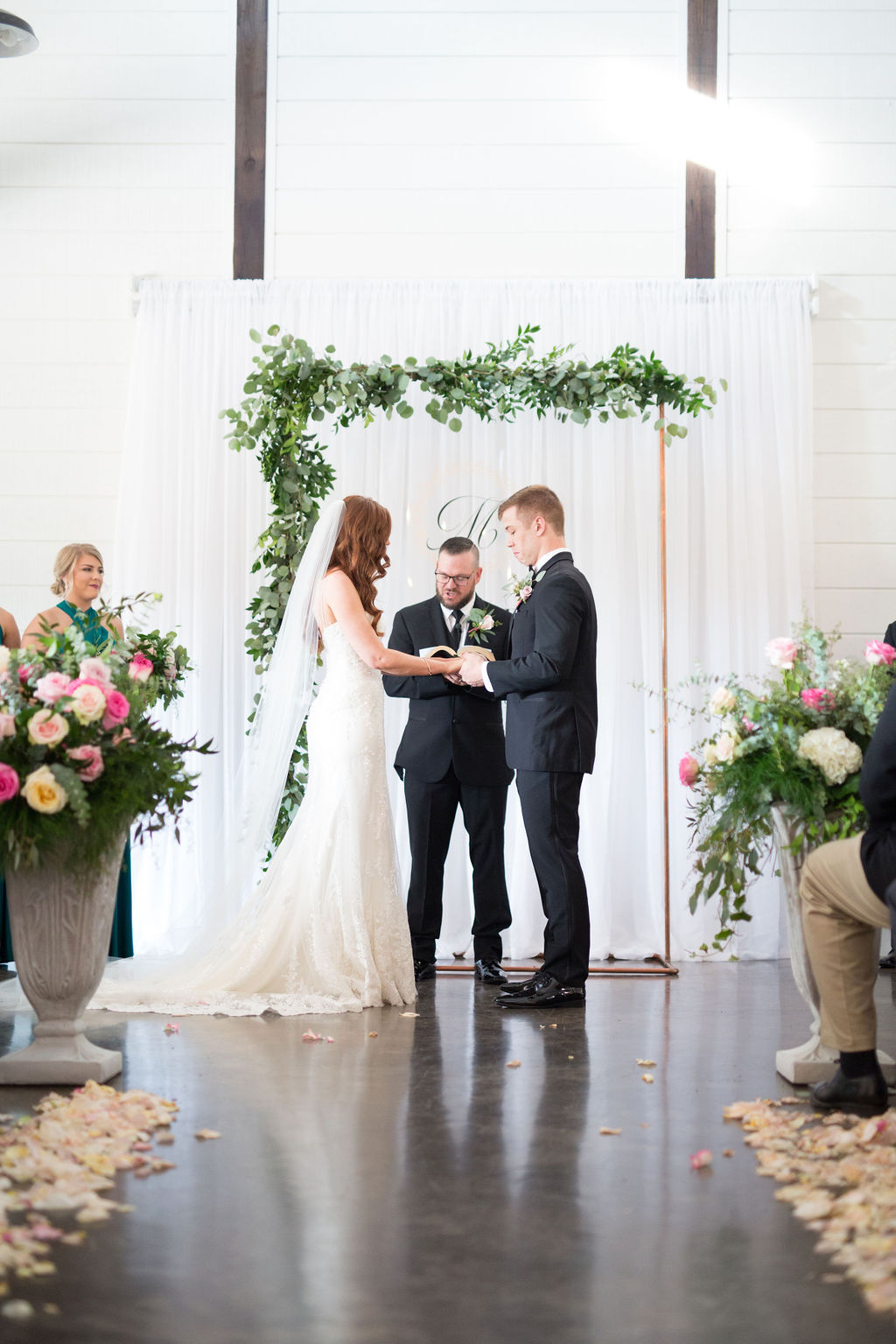 Tulsa Indoor Wedding Venue White Barn 30.jpg