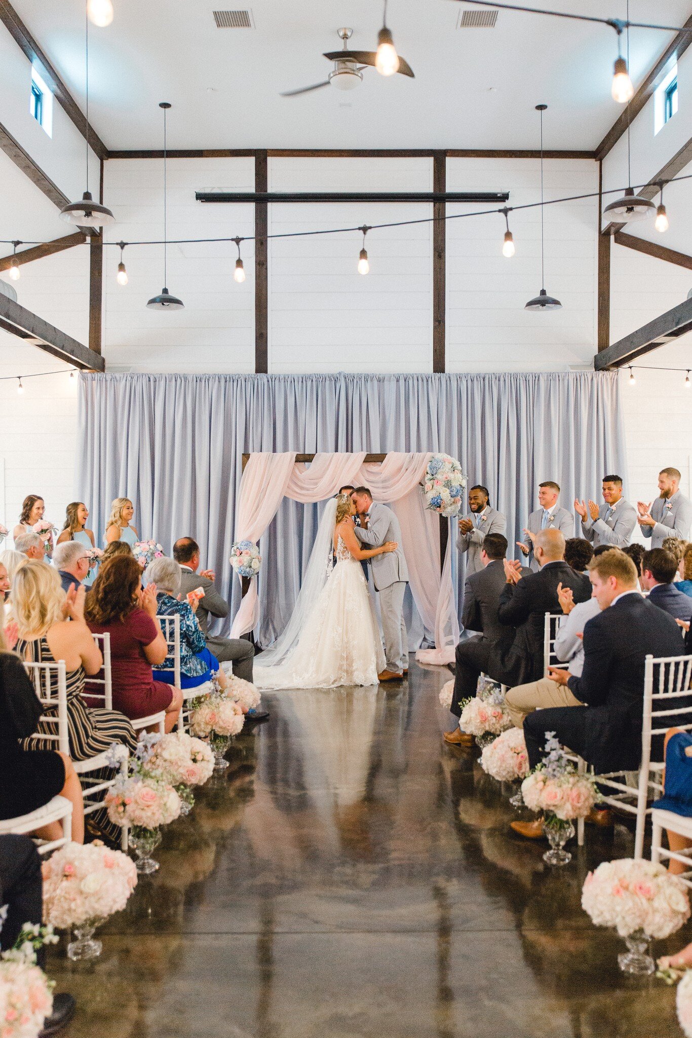 Wright-Wedding-Dream-Point-Ranch-Tulsa-Oklahoma-Wedding-Photographer-Holly-Felts-Photography-289.jpg