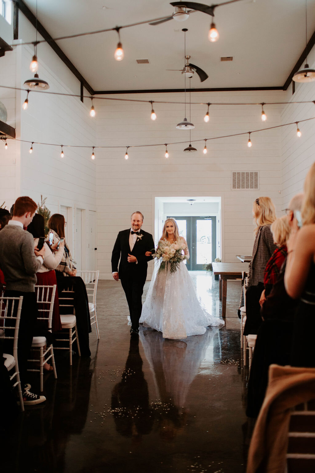 Large Indoor Wedding Ceremony Reception Venue Tulsa Oklahoma Bixby (69).jpg