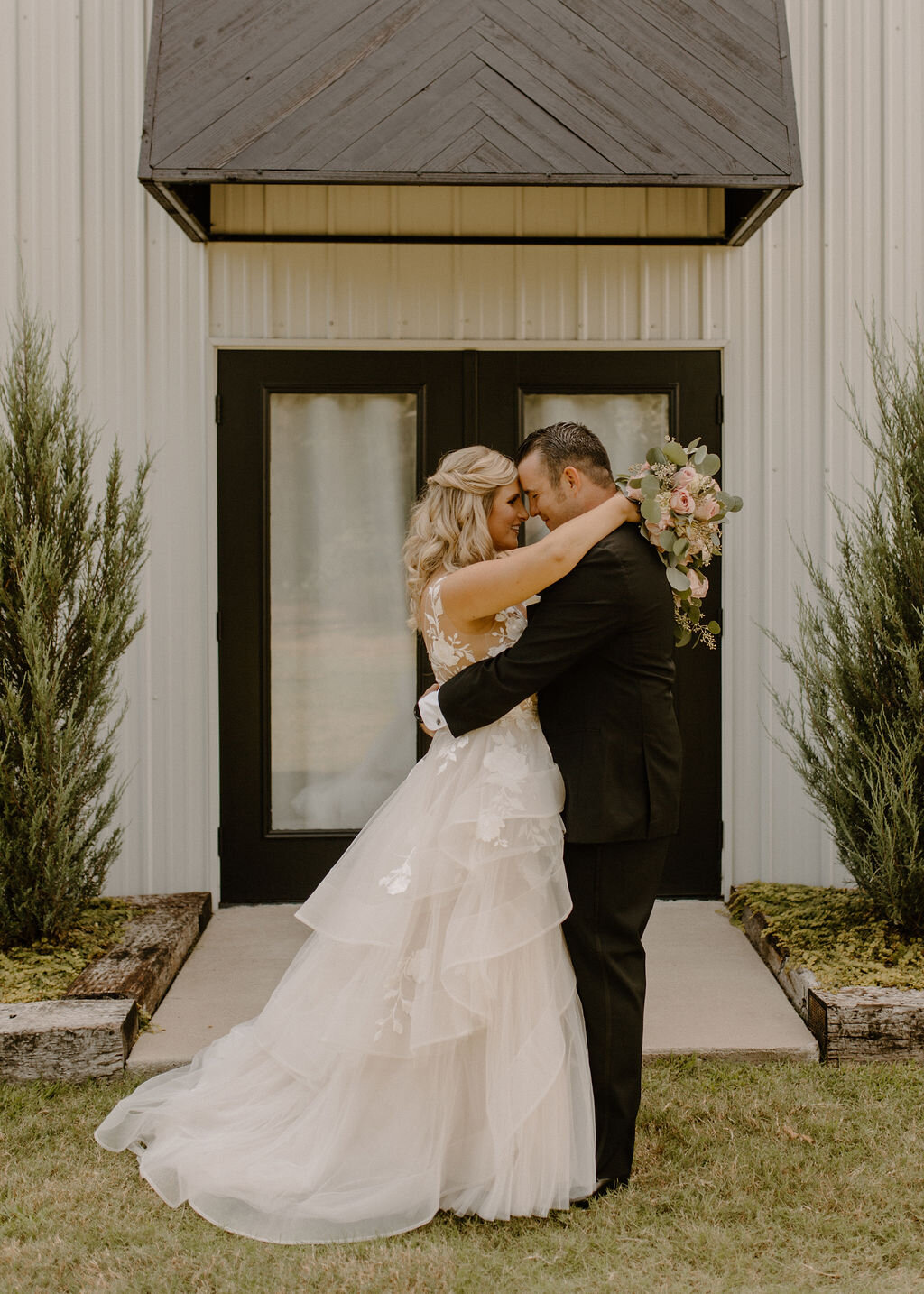 Indoor Wedding Venue Modern Farmhouse Dream Point Ranch  (50).jpg