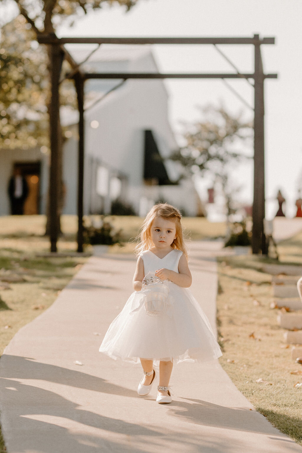 Summer mountain white barn Oklahom wedding venue Dream Point Ranch (105).jpg