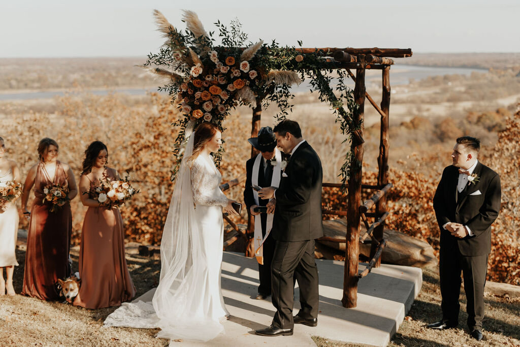 Best wedding venue in Tulsa, Jenks, Bixby, Broken Arrow Oklahoma autumn fall outdoor (61).jpg