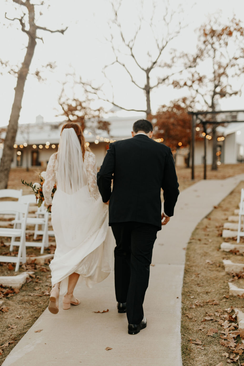 Best wedding venue in Tulsa, Jenks, Bixby, Broken Arrow Oklahoma autumn fall outdoor (162).jpg