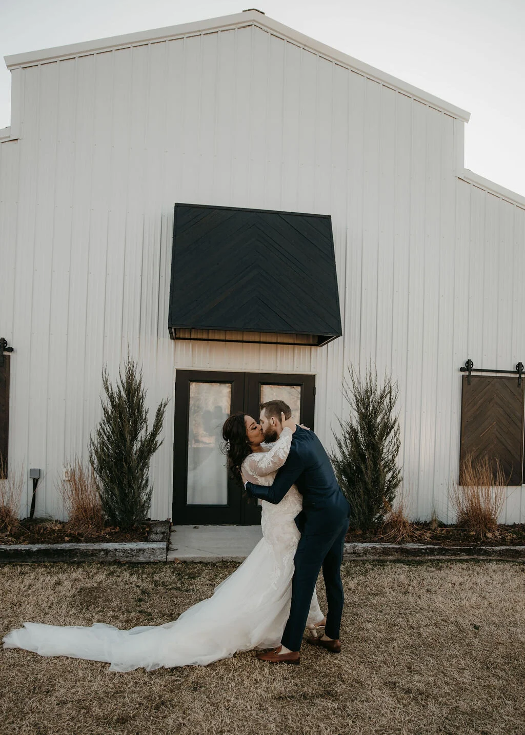 winter wedding elopement venue tulsa, bixby, broken arrow, jenks, oklahoma (26).jpg