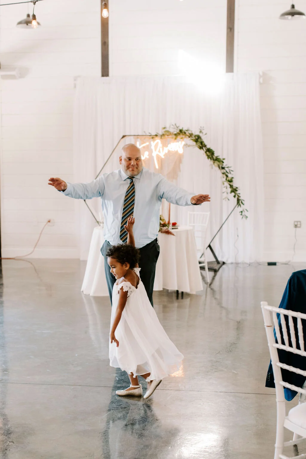 destination elopement wedding venue view tulsa, bixby, jenks, broken arrow, oklahoma white barn (190).jpg