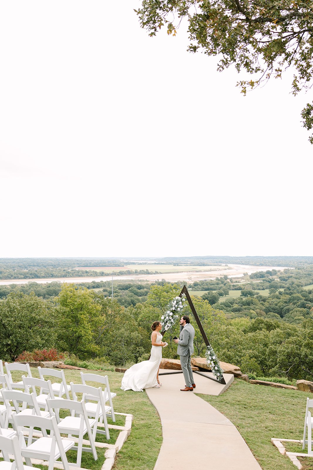 Mountain Crest Venue Weddings at Dream Point Ranch Jenks Tulsa Bixby Broken Arrow Oklahoma (87).jpg