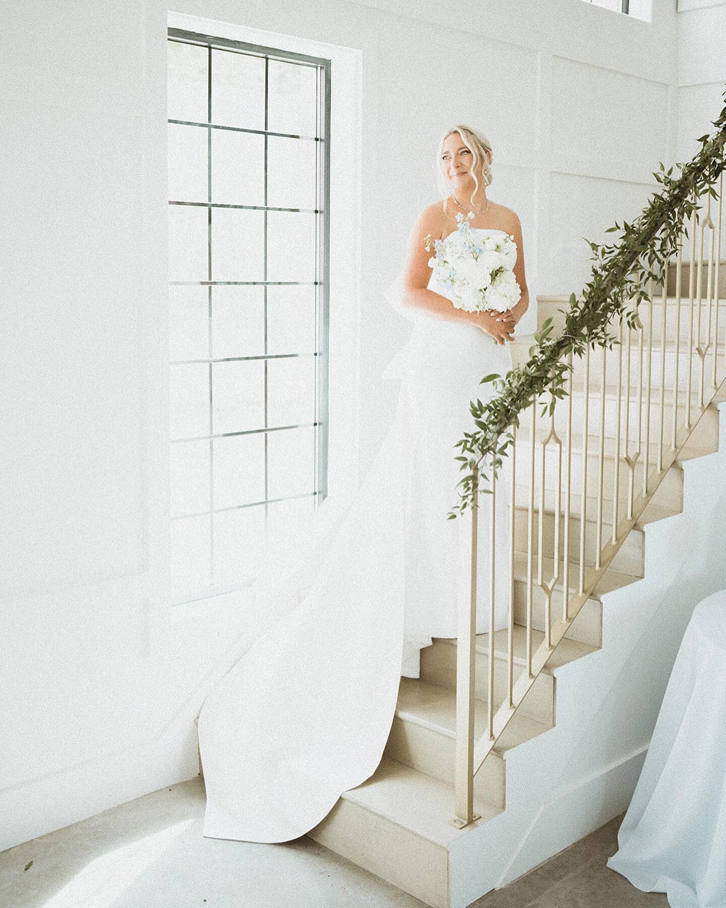 Just a moment for the dress... 🥹🎀🫶🏼

Venue | @dreampointranch
Photo | @emily.steward
Violinist | @savethedatemusicians
Florals | @southernstemsok
Cake | @mdownsm
Makeup | @shainazeffmakeup 
Hair | @the.james.norman
DJ | @lionsroad
Catering + Bar 