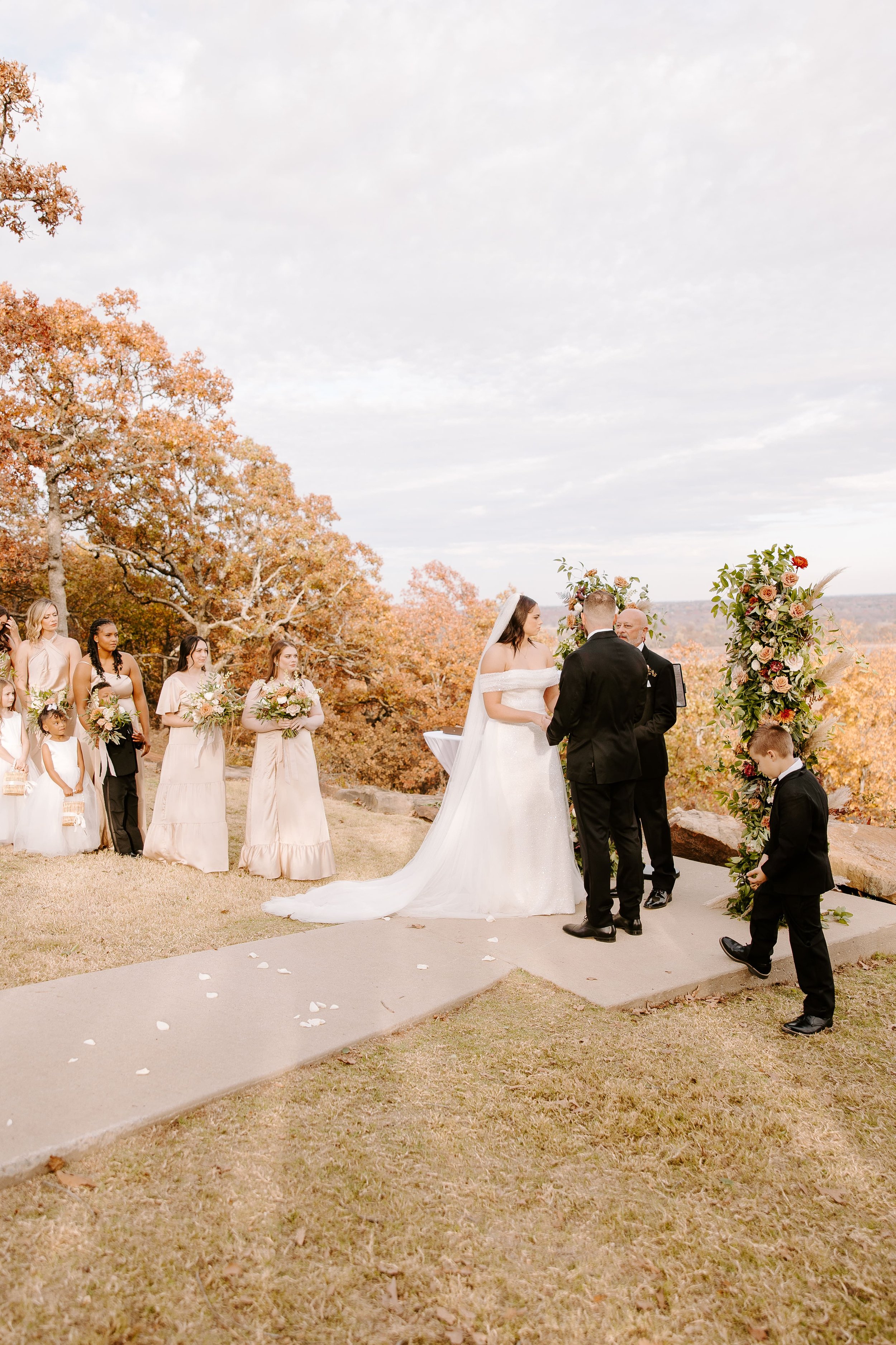 Mountain Crest Venue at Dream Point Ranch Tulsa Bixby Jenks Broken Arrow Oklahoma wedding venue (56).jpg