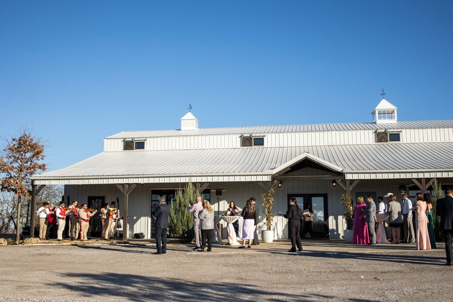 Mountain Crest Venue at Dream Point Ranch Tulsa Bixby Jenks Broken Arrow Weddings (10).jpg
