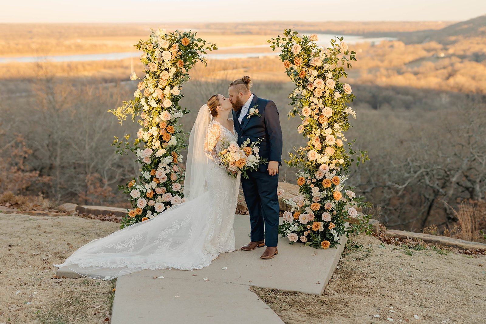 Destination Wedding Venue in Oklahoma Mountain Crest Dream Point Ranch (20).jpg