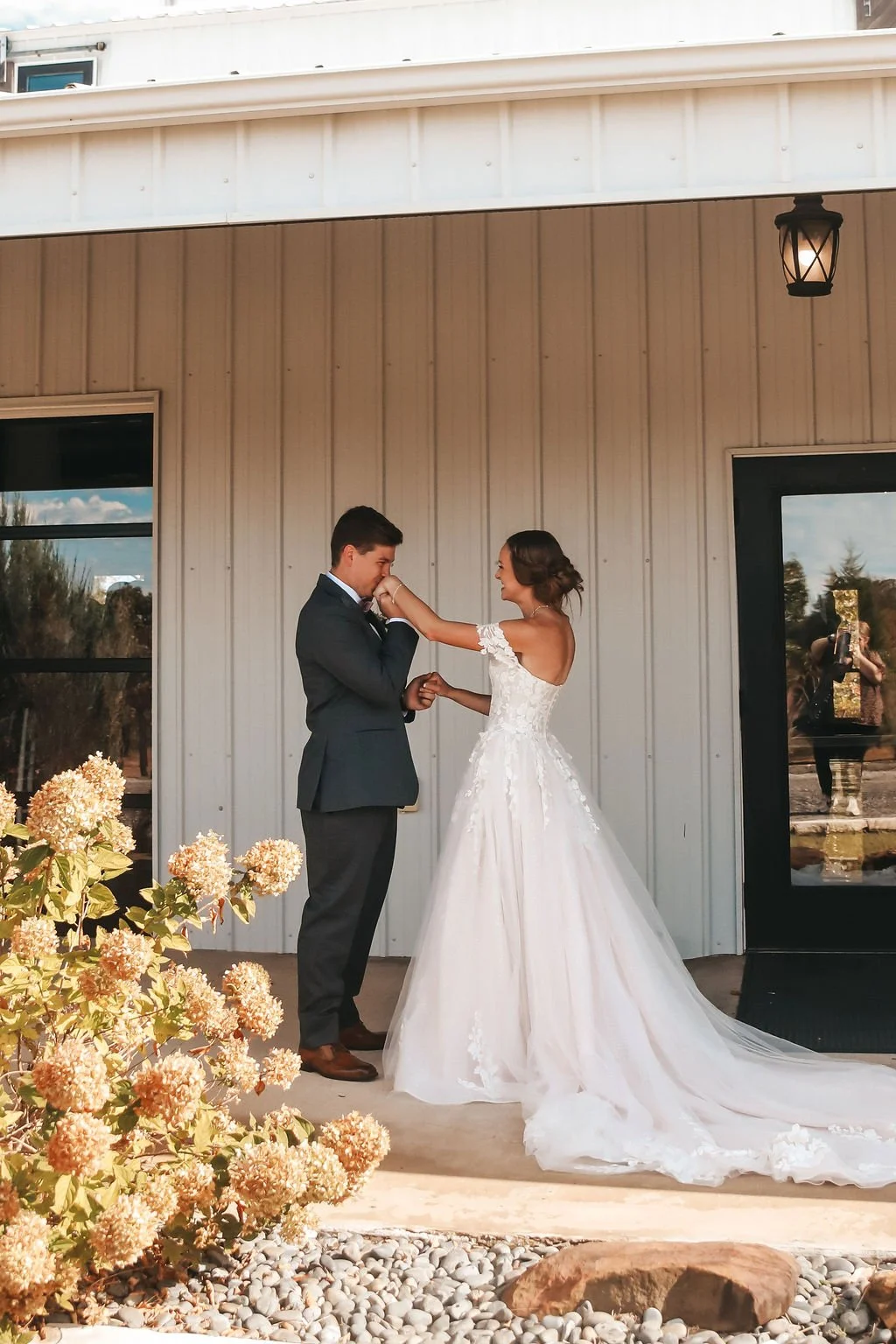 Tulsa Bixby Jenks Broken Arrow Oklahoma wedding venue fall autumn colors leaves (4).jpg