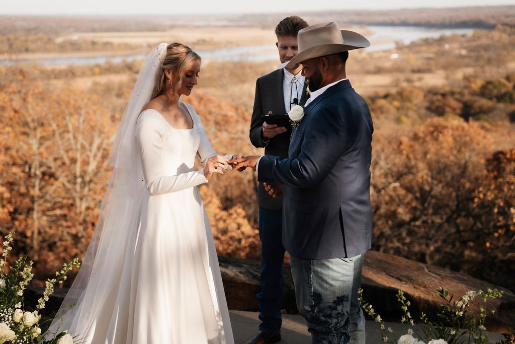 outdoor ceremony indoor reception wedding venue in Tulsa Bixby Jenks Broken Arrow Oklahoma (25).jpg