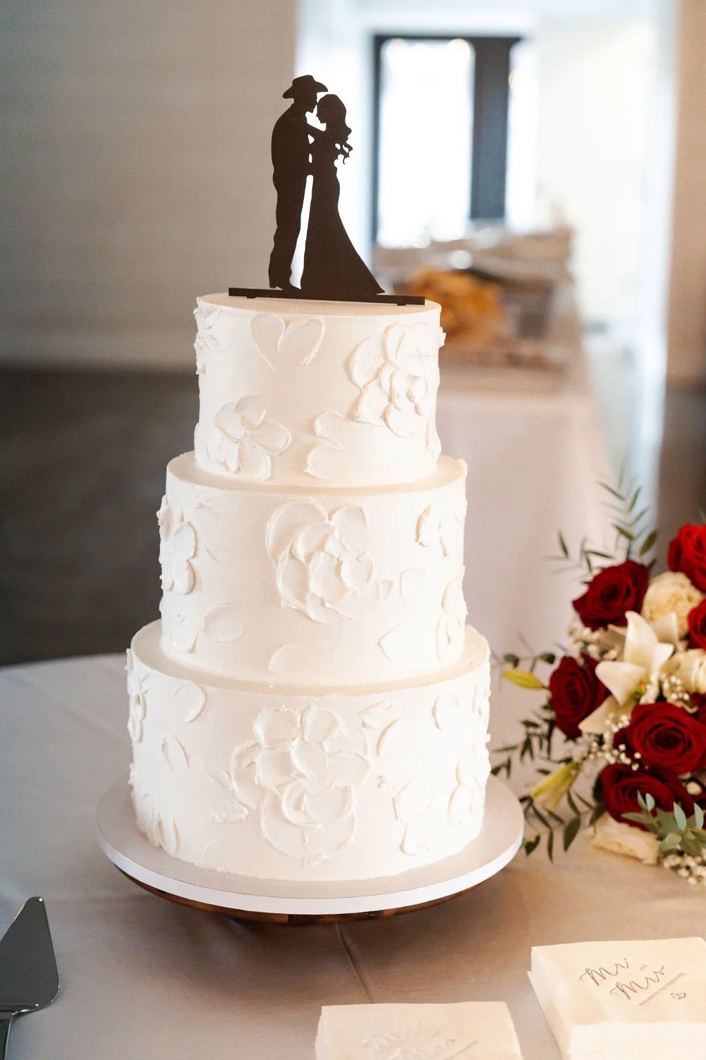 outdoor ceremony indoor reception wedding venue in Tulsa Bixby Jenks Broken Arrow Oklahoma (39).jpg