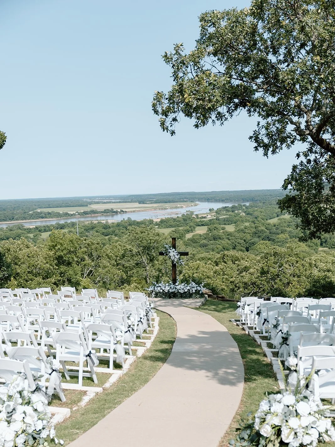 Did you know that 100% of everything we offer at both venues is included in your fee? There are no add-ons or upgrades, so you won&rsquo;t feel hassled to upgrade to items that should automatically be included in your venue experience! Visit our webs