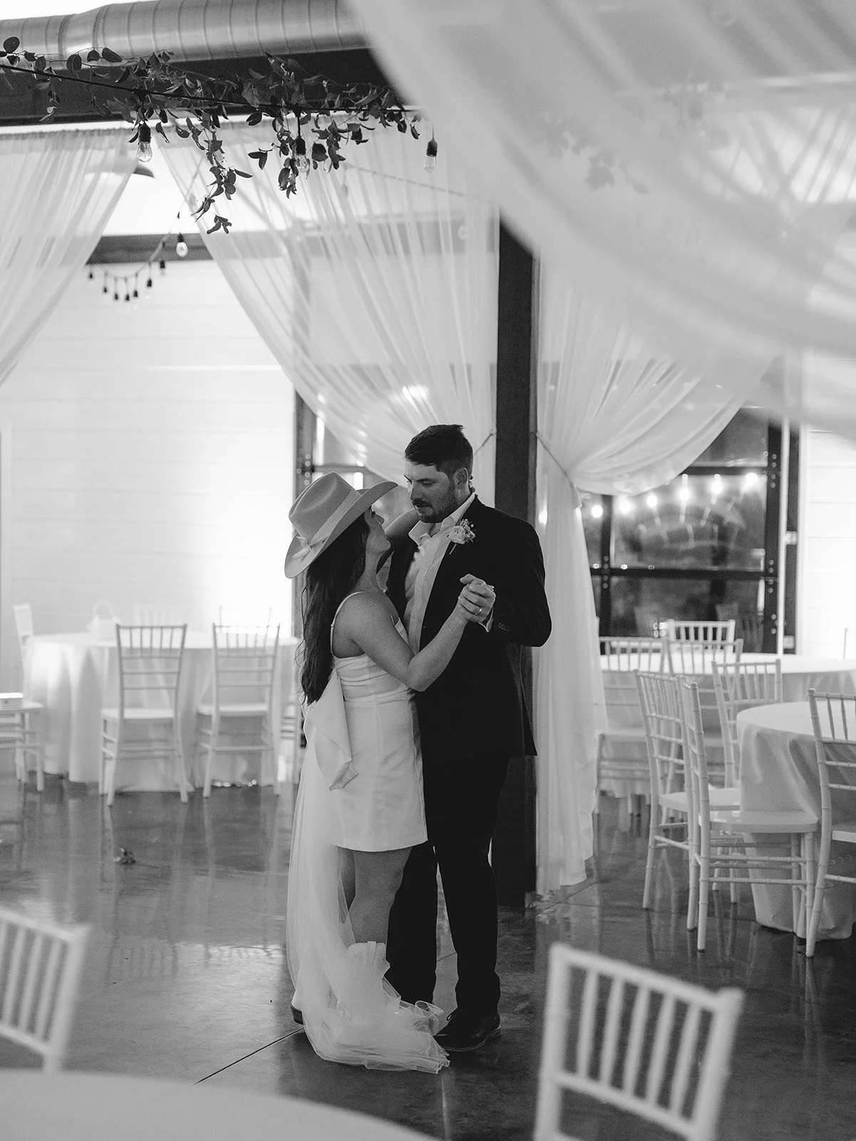 Tulsa Bixby Jenks Broken Arrow Oklahoma Mountain Destination Wedding Venue (77).jpg