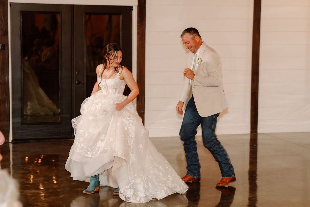 Mountain Crest Venue at Dream Point Ranch Tulsa Bixby Jenks Broken Arrow Sapulpa Oklahoma wedding venue  (110).jpeg