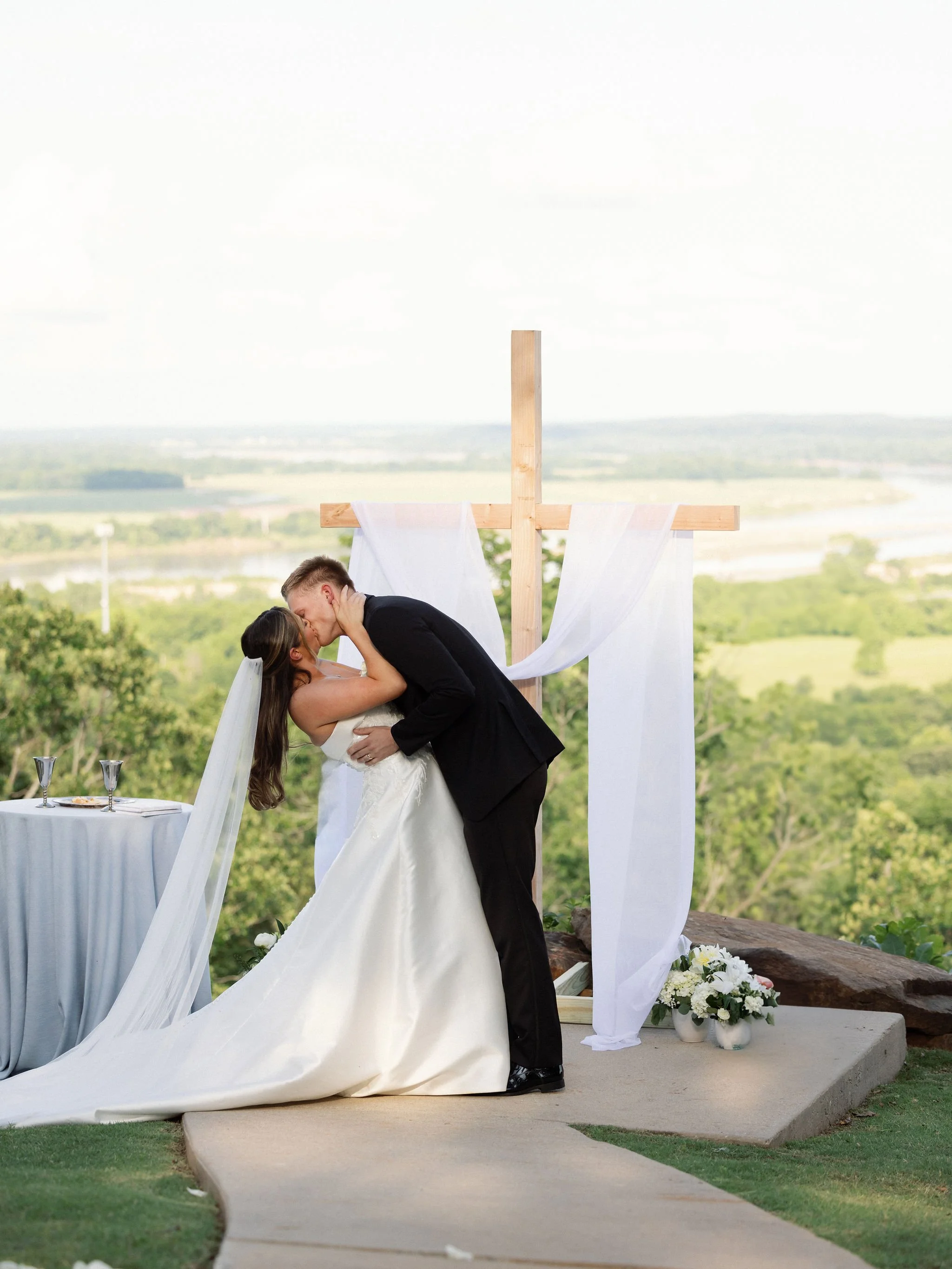 Best Summer Wedding Venue in Tulsa Bixby Jenks Broken Arrow Sapulpa Oklahoma Dream Point Ranch  (77).jpg